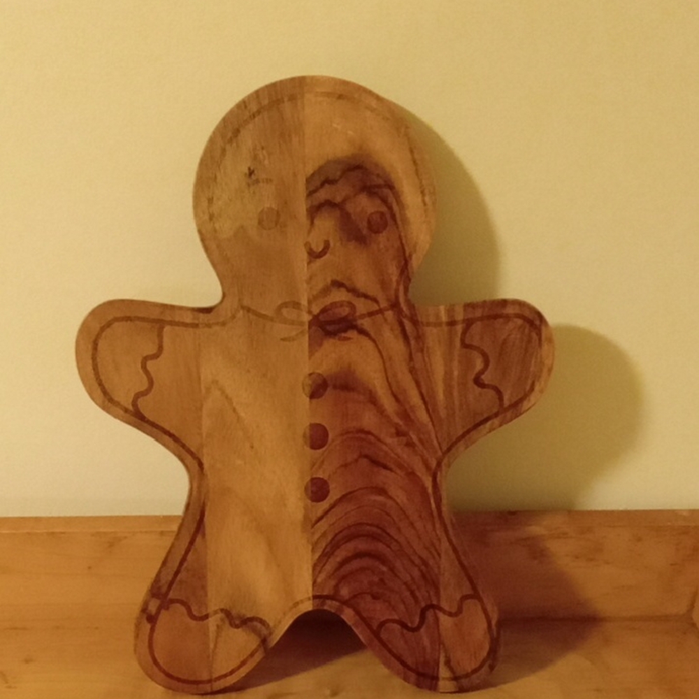Wooden Gingerbread Man Serving Board - Natural Brown
